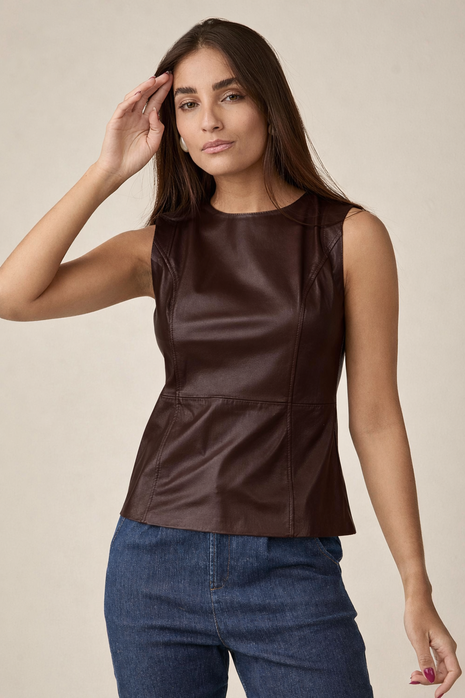 Blusa Regata Couro - Marrom Caf�