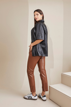 Camisa Couro Longa - Preta