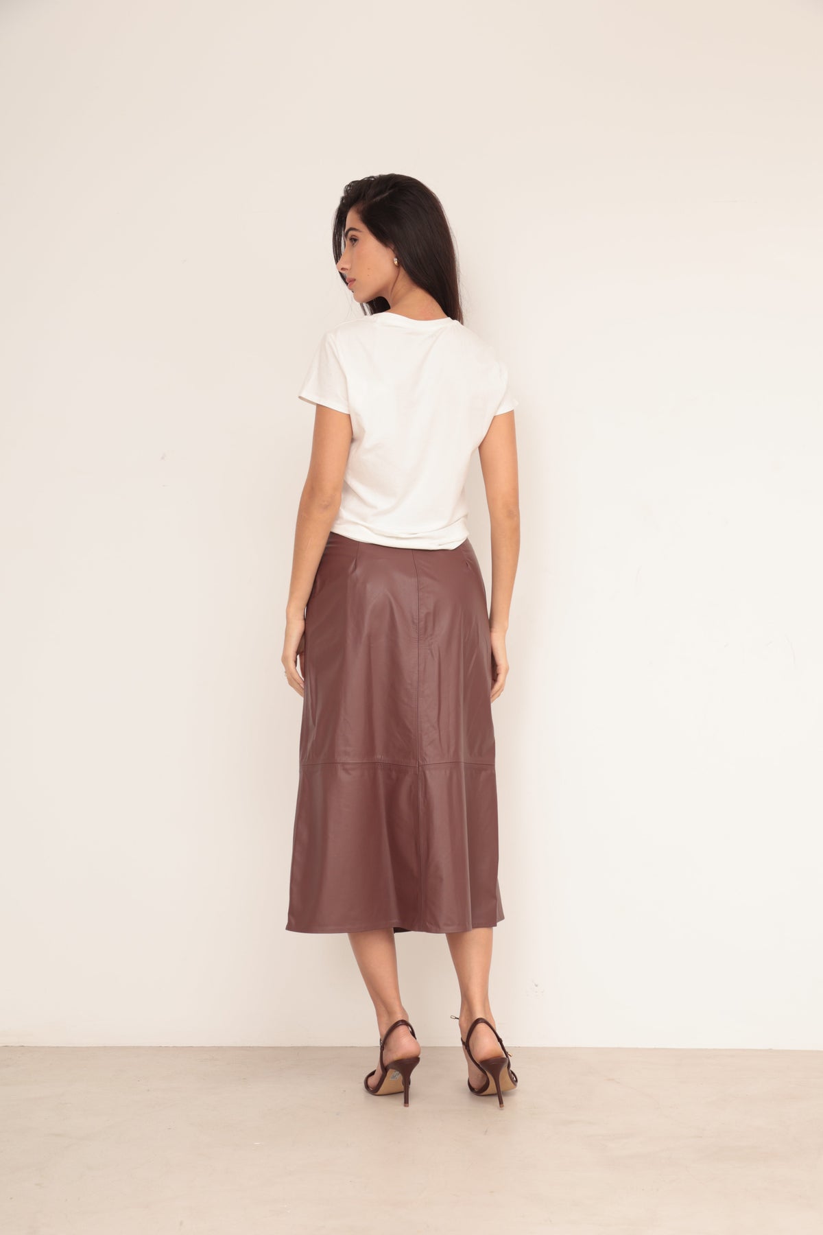 Saia Midi Bot�o - Rum