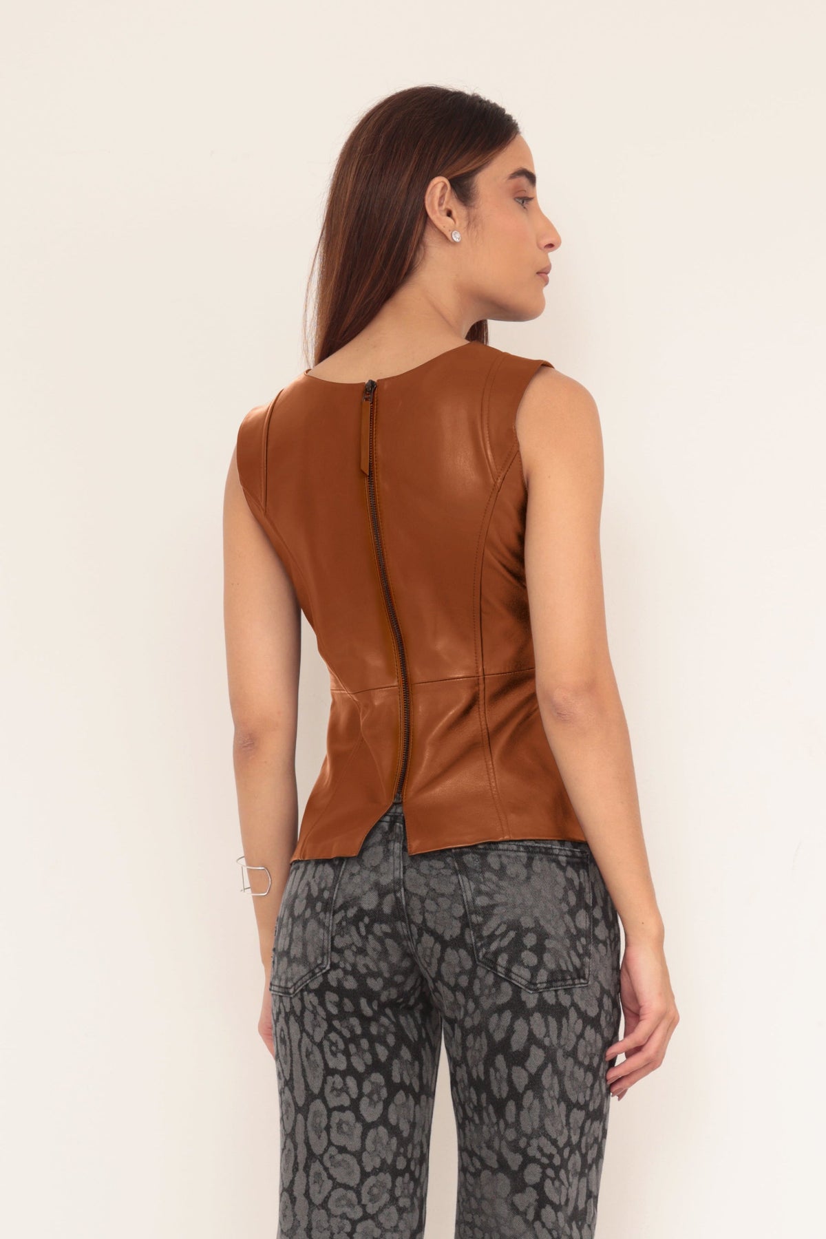 Blusa Regata Couro - Caramelo