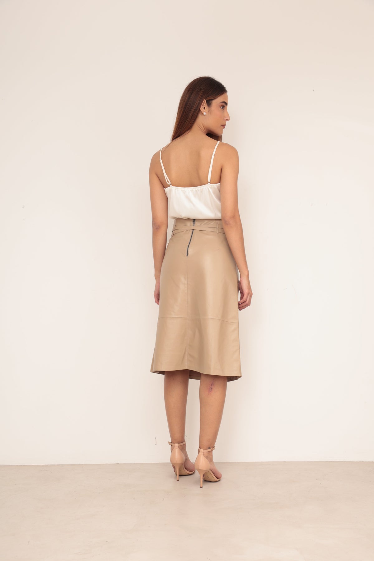 Saia Midi Bolso - Avel�