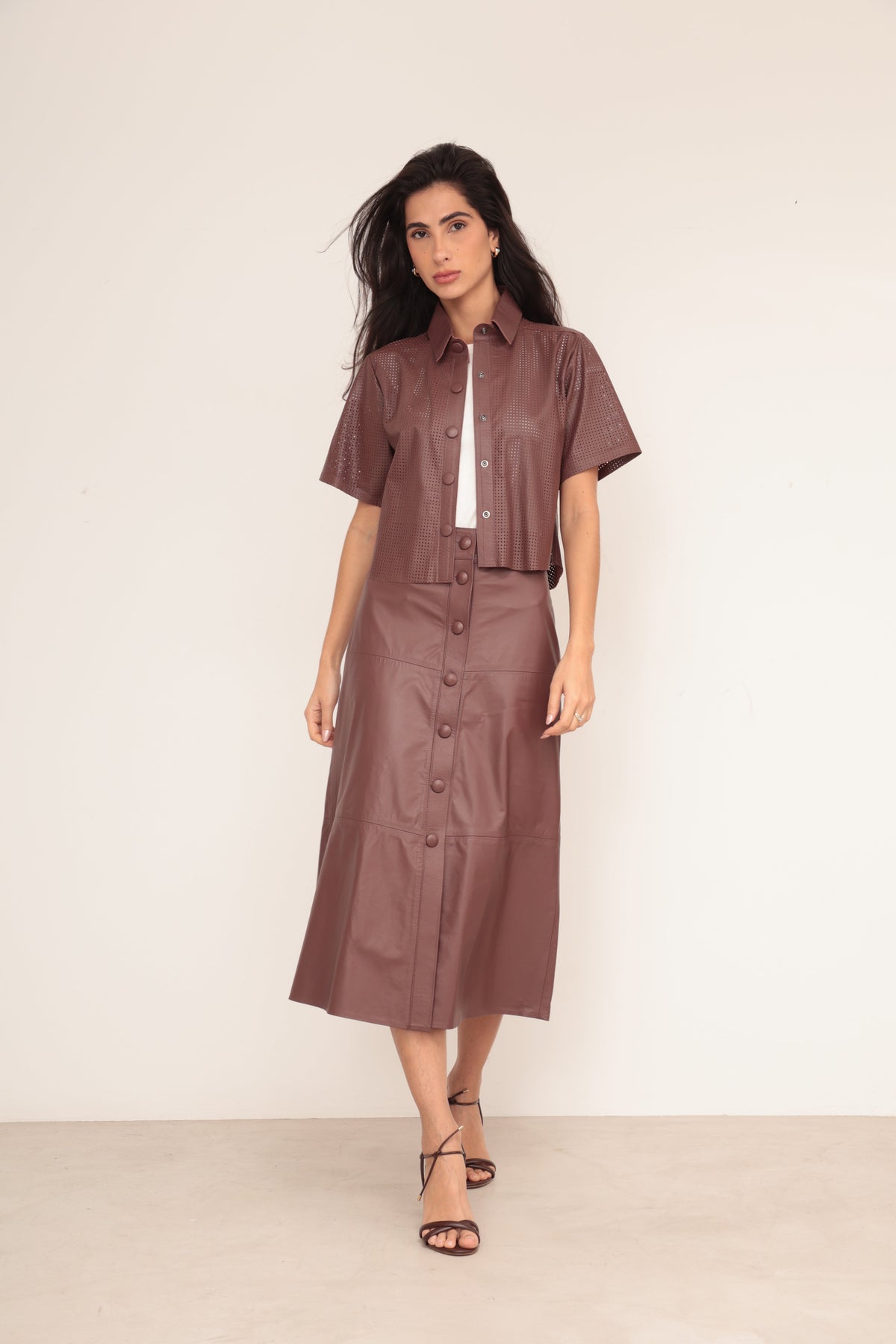 Saia Midi Bot�o - Rum
