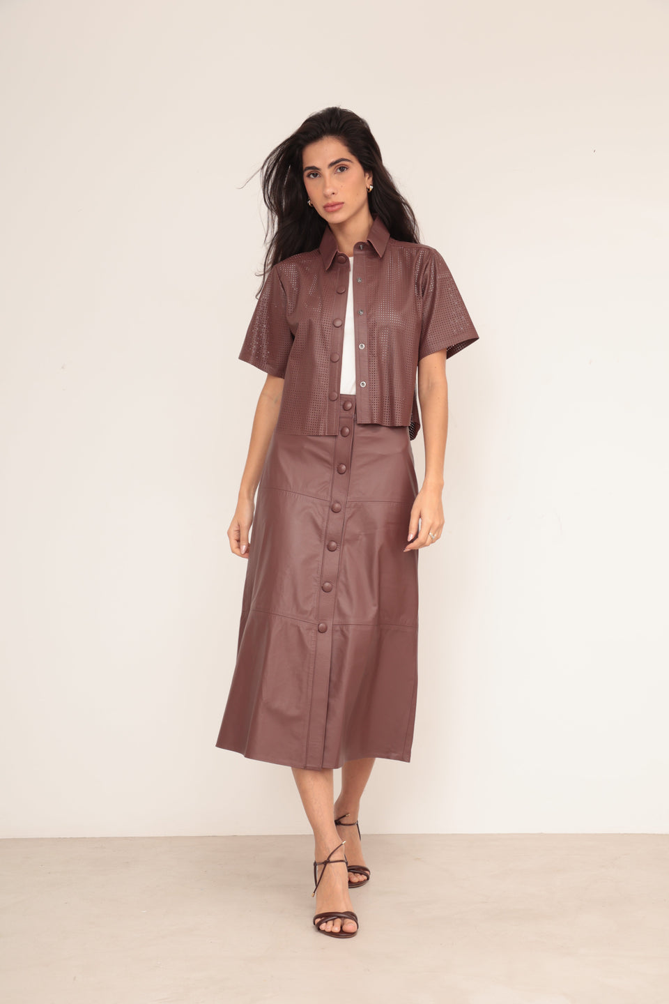 Saia Midi Bot�o - Rum